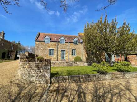 The Cottage, Holywell Farm, Wigginton, Image 1