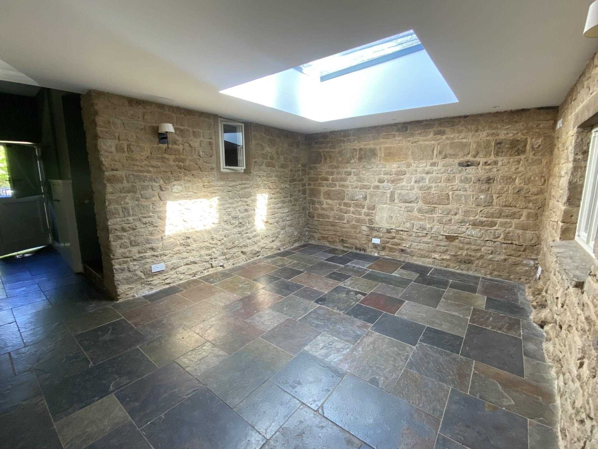 Old Road, Great Tew, Image 4