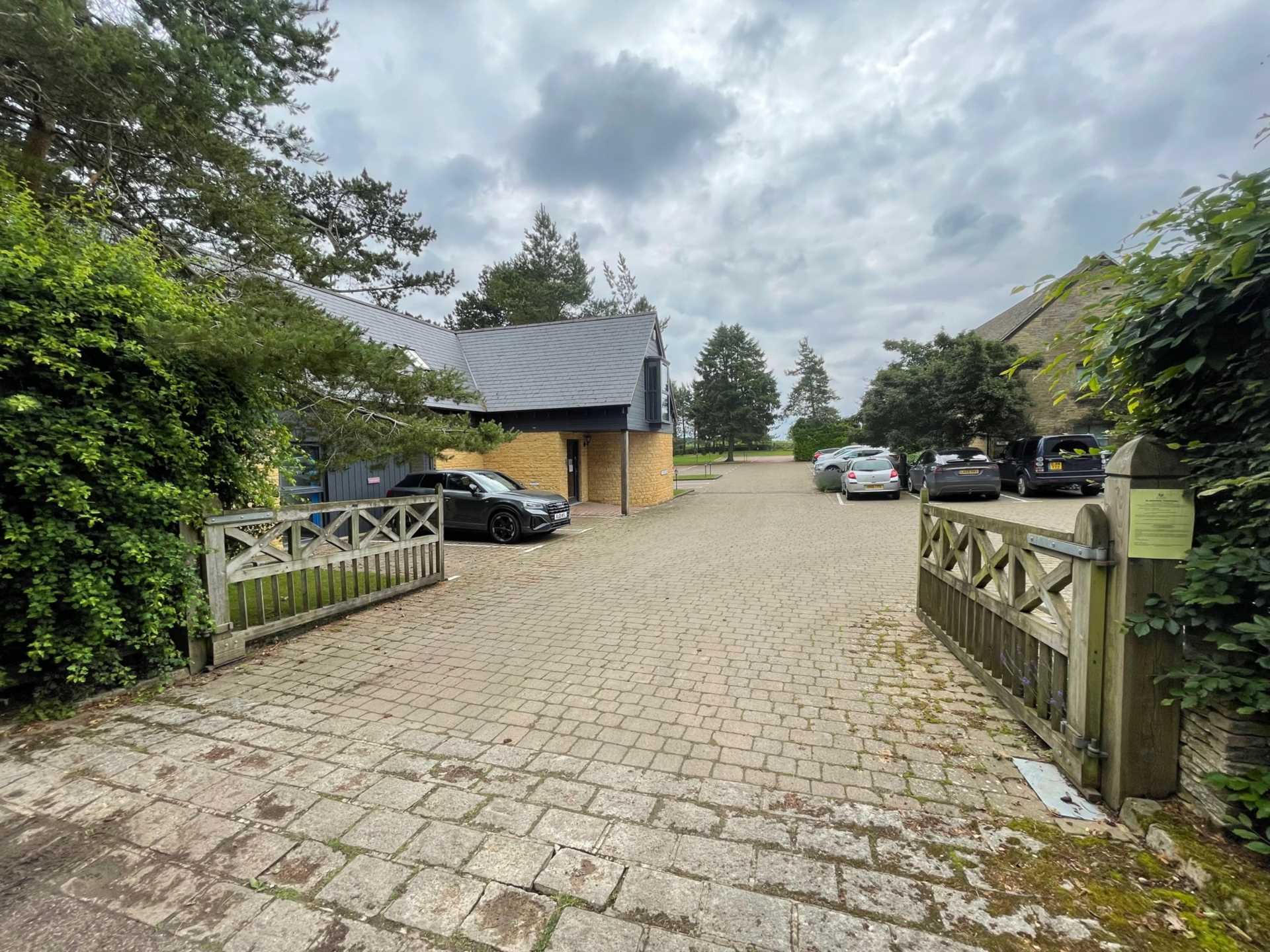 Chalford Park Barns, Image 13