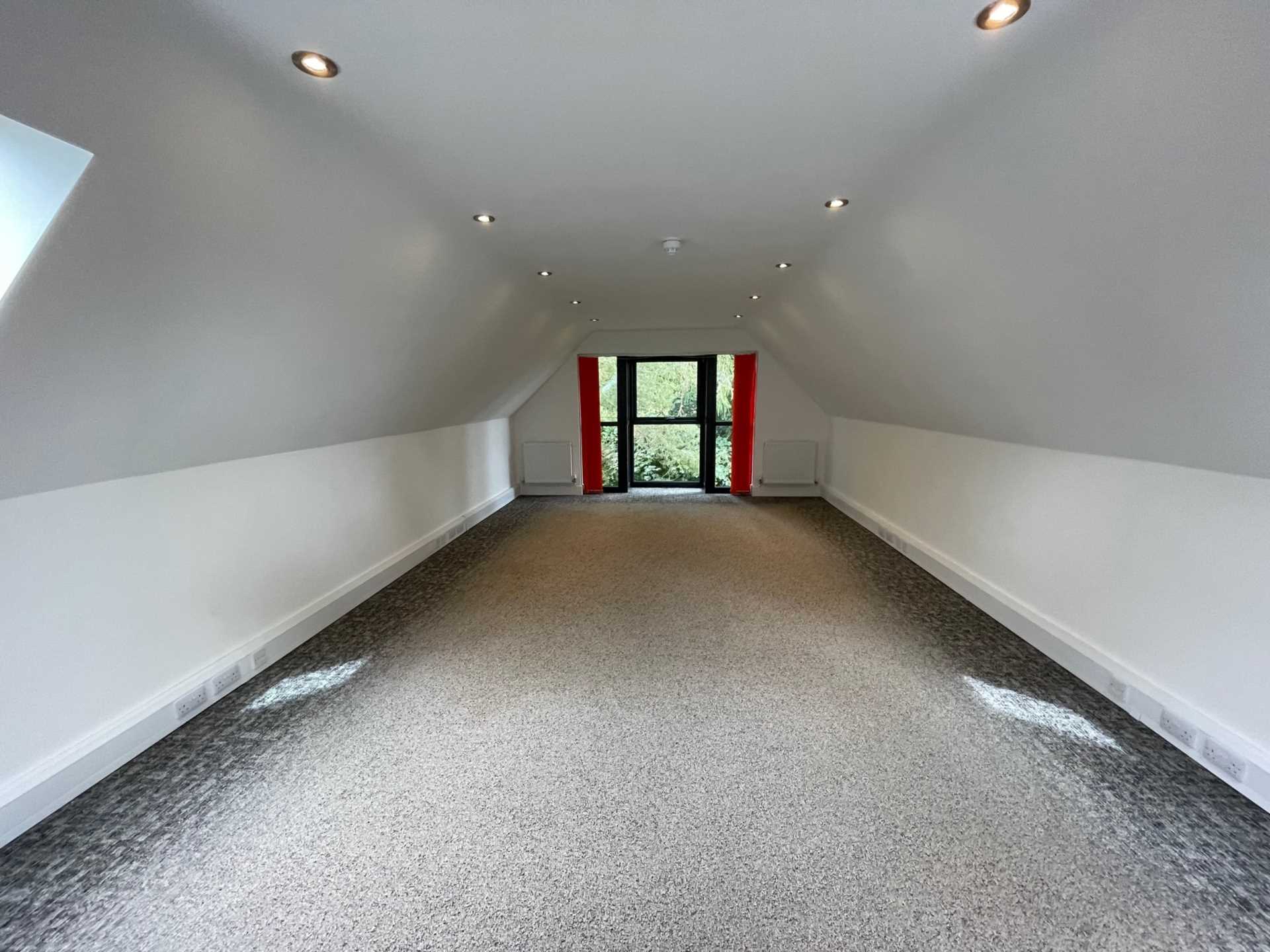 Chalford Park Barns, Image 6