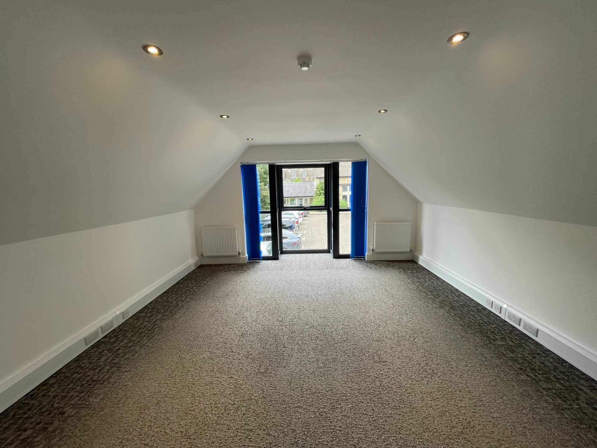 Chalford Park Barns, Image 7