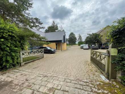 Chalford Park Barns, Image 13