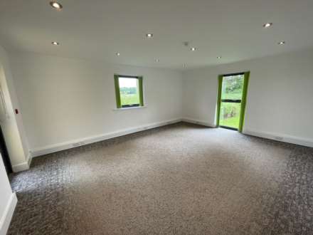 Chalford Park Barns, Image 4