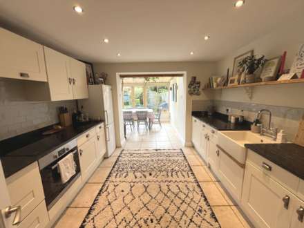 Orchard Row, Icomb, Image 2