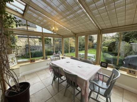 Orchard Row, Icomb, Image 3