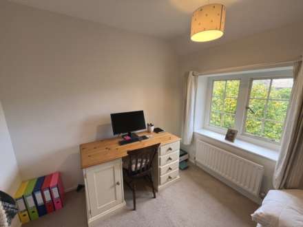 Orchard Row, Icomb, Image 7