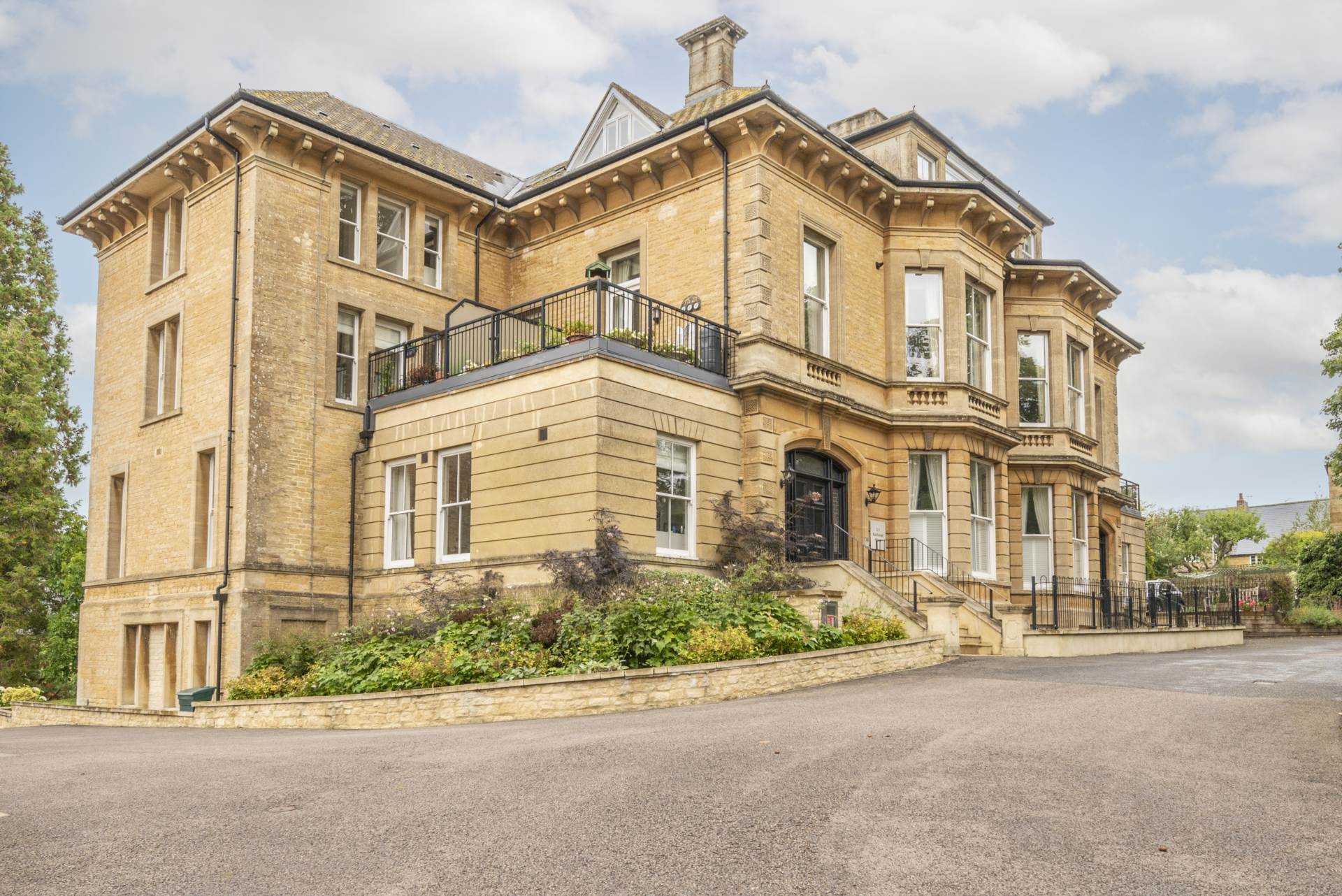 Penhurst Gardens, Chipping Norton, Image 1