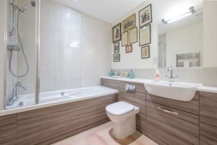Penhurst Gardens, Chipping Norton, Image 13