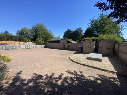 Junction Road, Churchill, Image 8