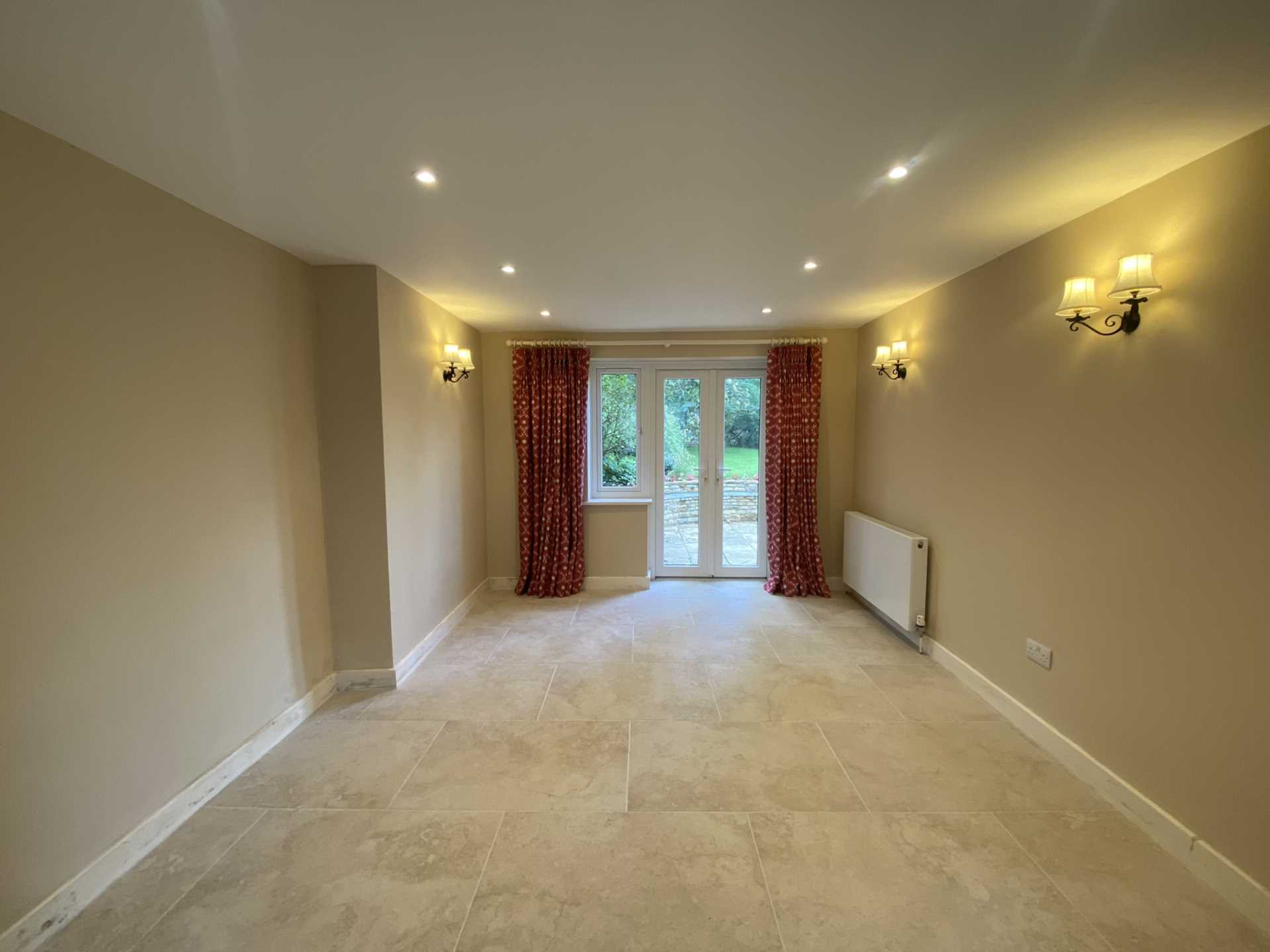 West End, Kingham, Image 4