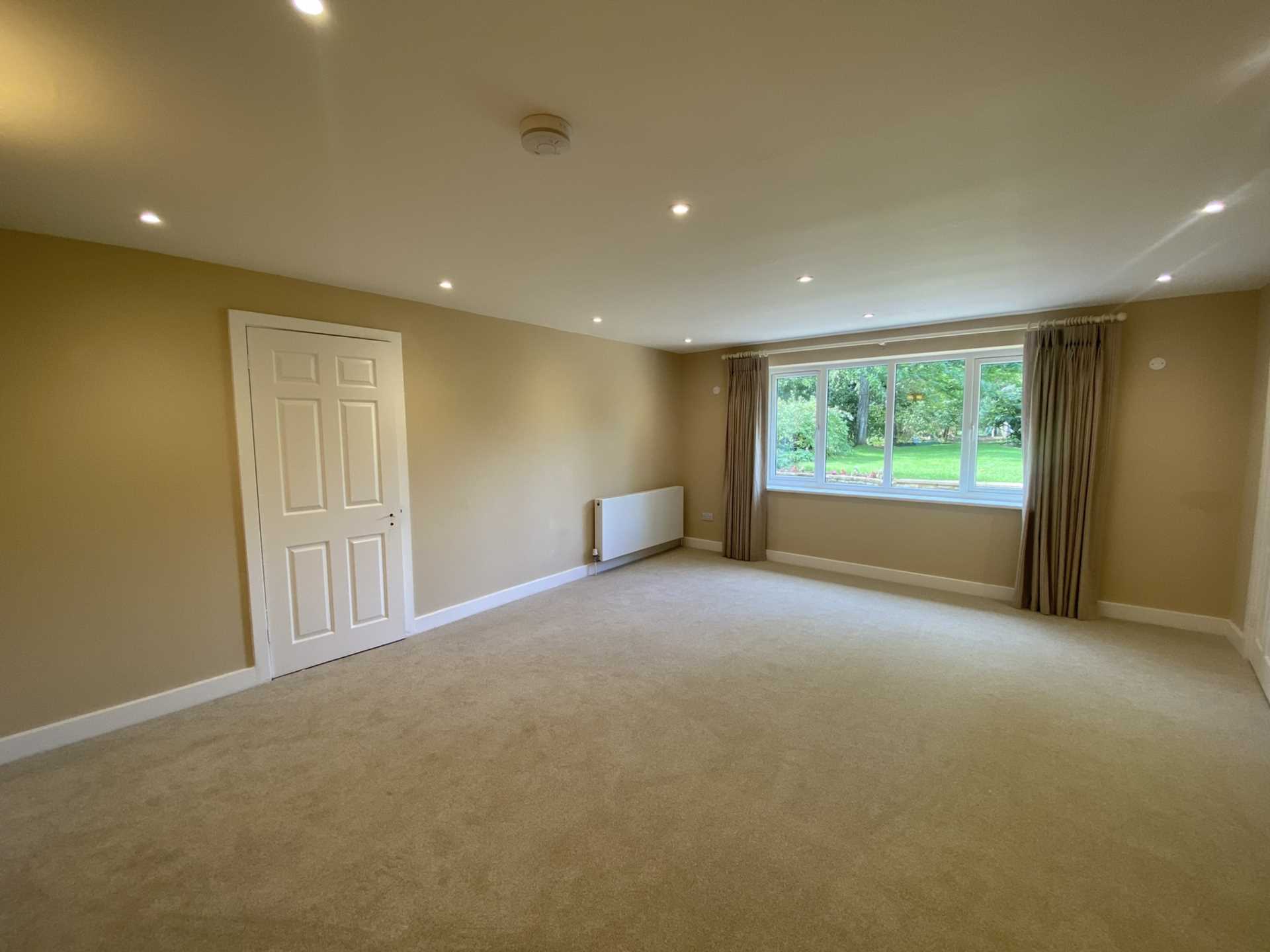 West End, Kingham, Image 5