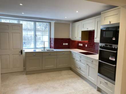 West End, Kingham, Image 2