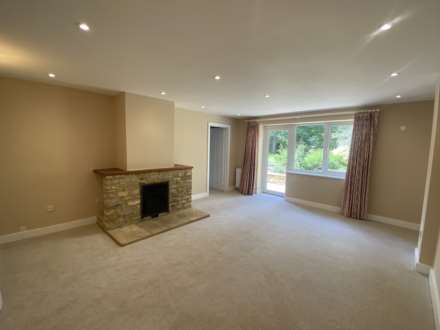 West End, Kingham, Image 6