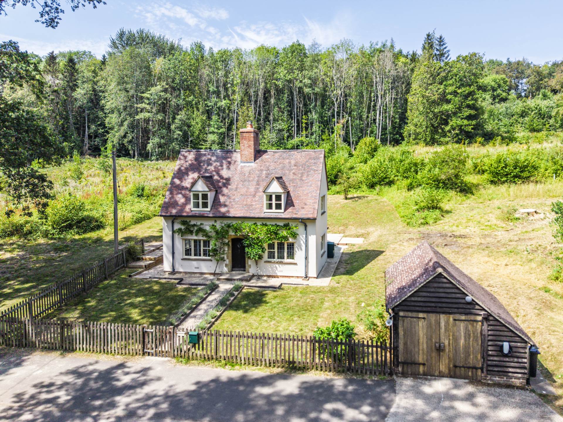 Drive Cottage, Campden House Estate, Image 1