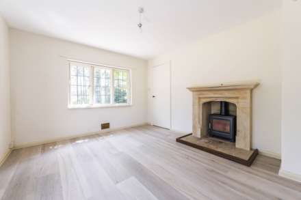 Drive Cottage, Campden House Estate, Image 5