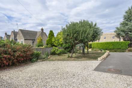 Little Rissington, Image 22
