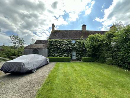 3 Bedroom Semi-Detached, Evenlode