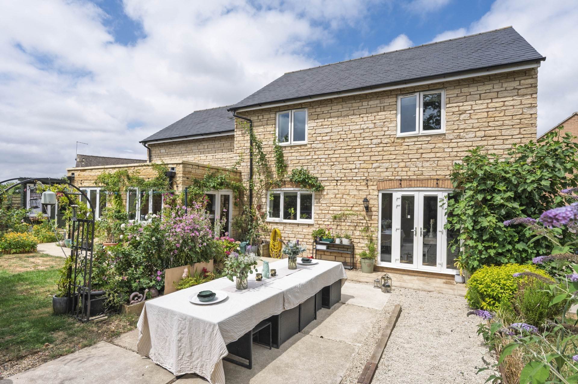 Weston Court, Long Compton, Image 16