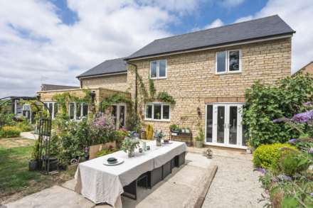 Weston Court, Long Compton, Image 16