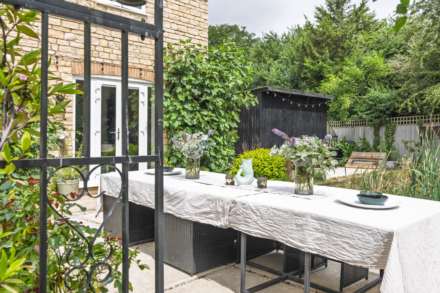 Weston Court, Long Compton, Image 17