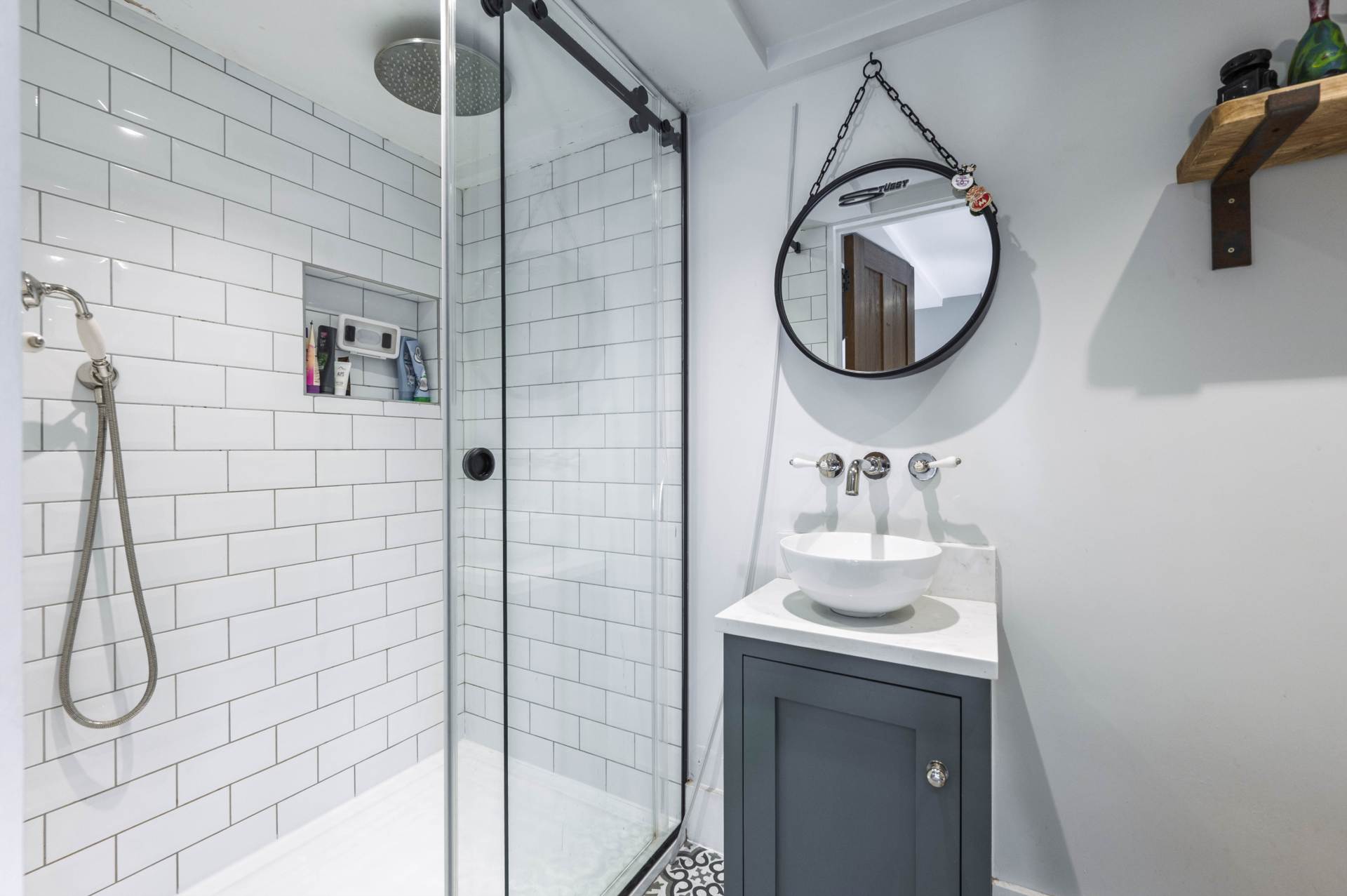 Main Street, Bledington, Image 20