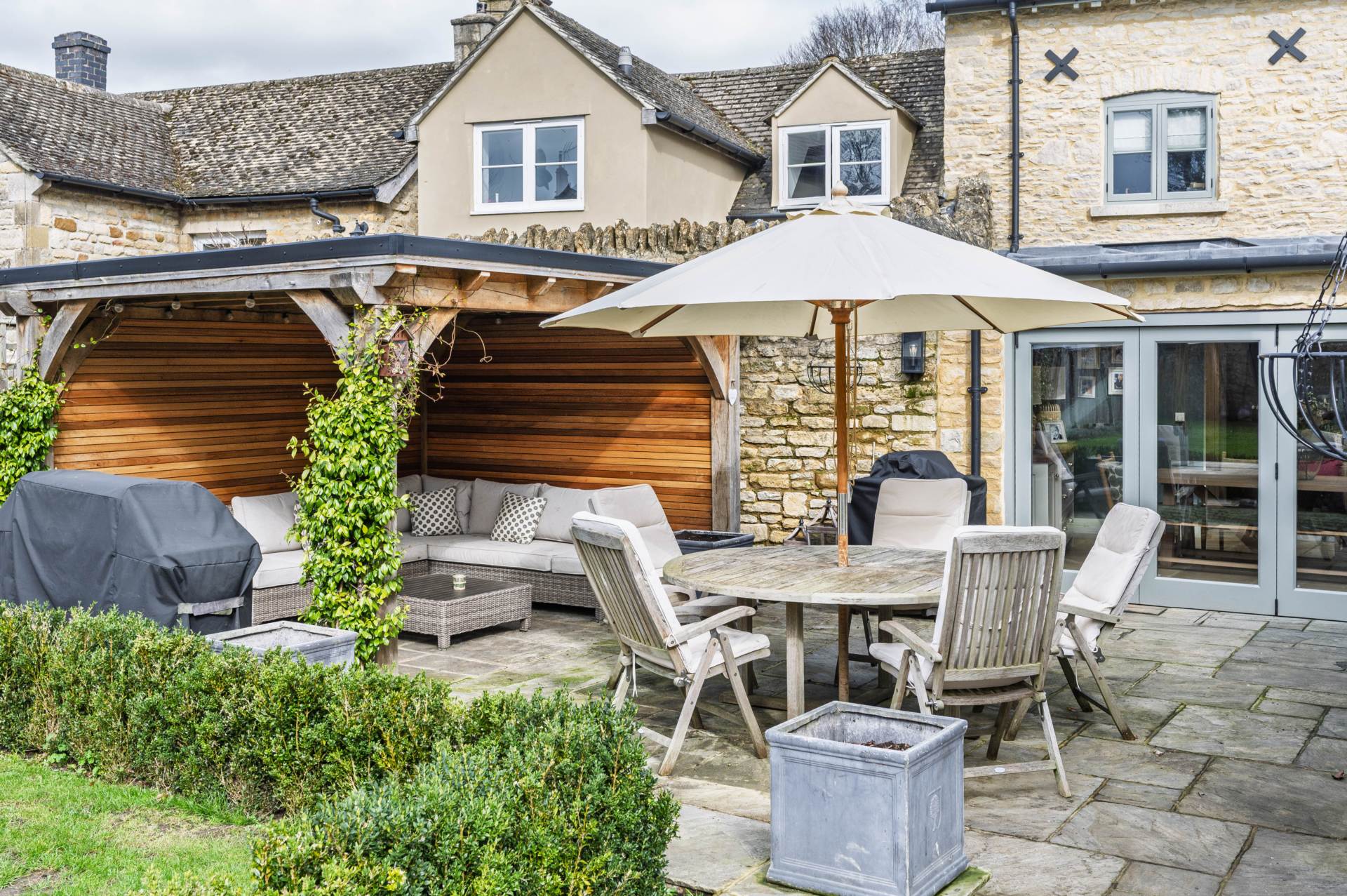 Main Street, Bledington, Image 21