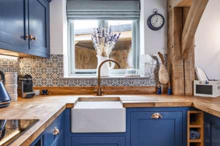 Main Street, Bledington, Image 29