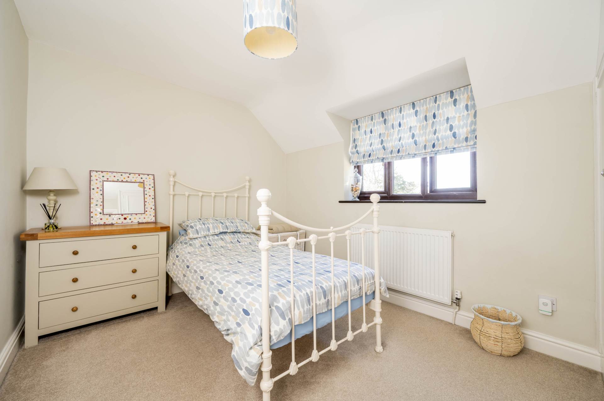 Church Street, Kingham, Image 11