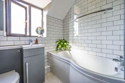 Church Street, Kingham, Image 12