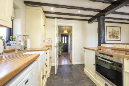Church Street, Kingham, Image 4