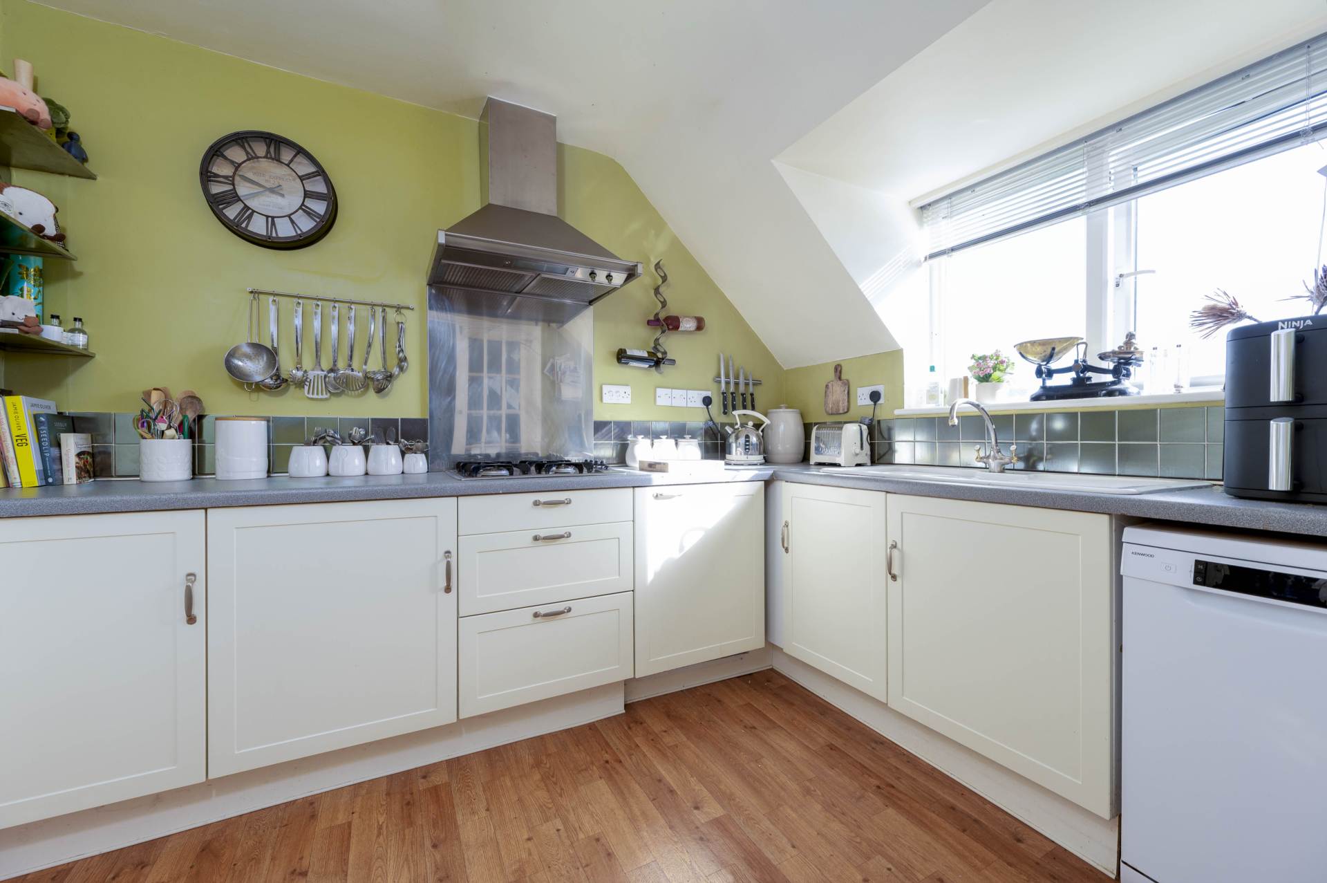 Ledwell Road, Sandford St. Martin, Image 6
