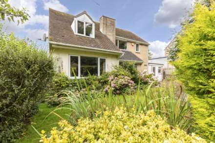Radbone Hill, Over Norton, Image 1