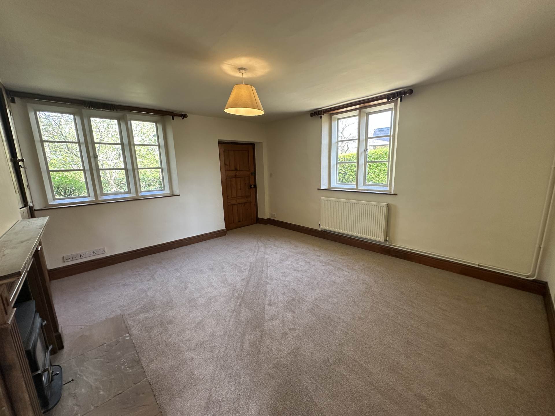 Hillview Cottages, Churchill, Image 2