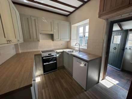 Hillview Cottages, Churchill, Image 4