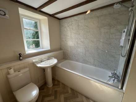 Hillview Cottages, Churchill, Image 6