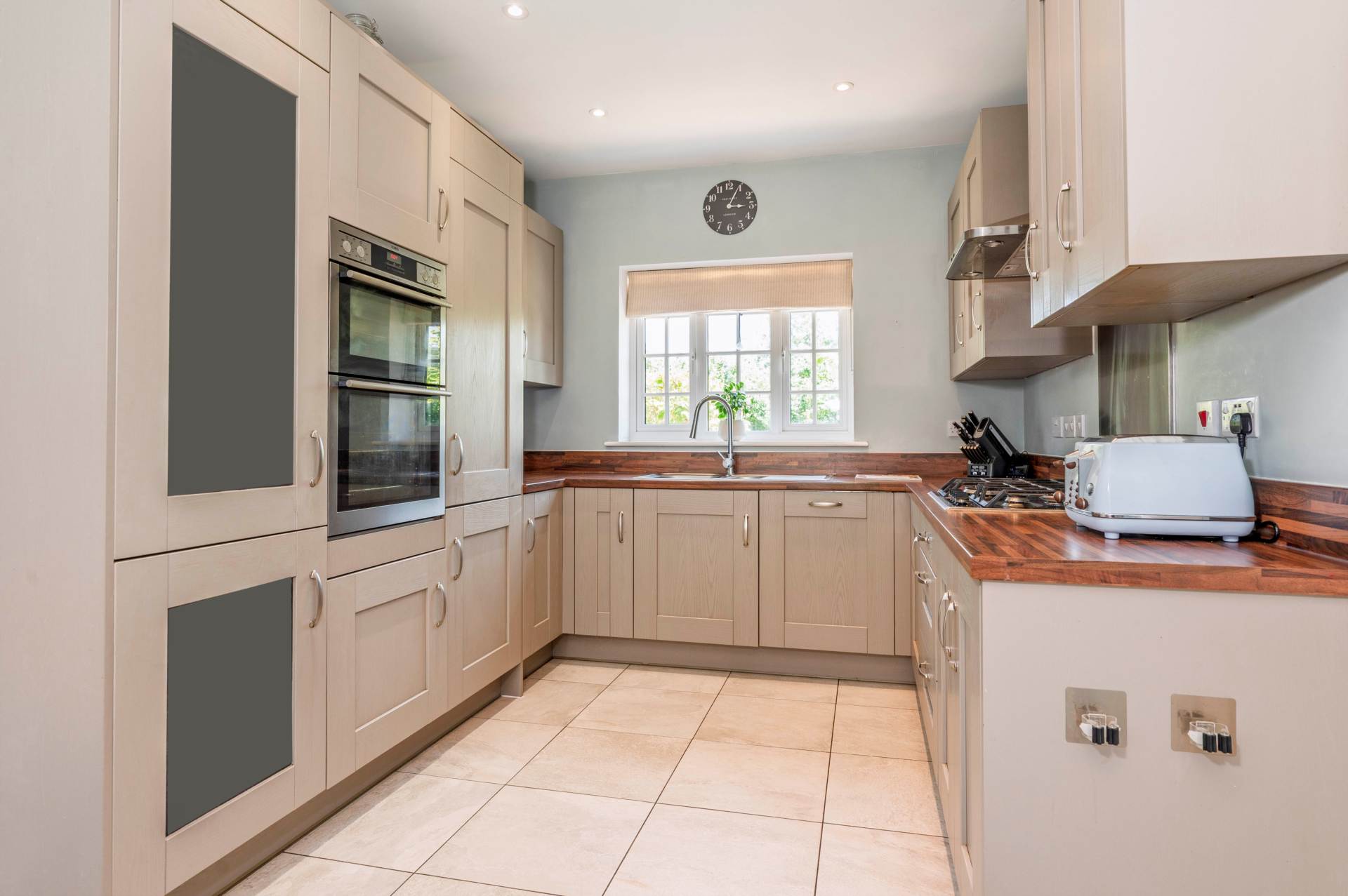 Stopford Place, Chipping Norton, Image 2