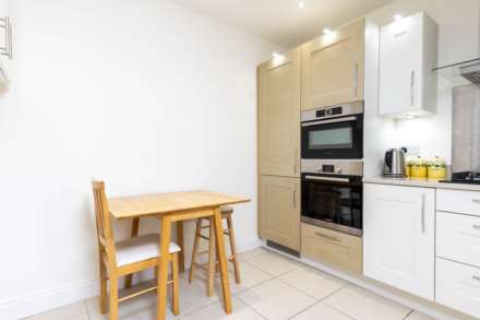 Penhurst Gardens, Chipping Norton, Image 7