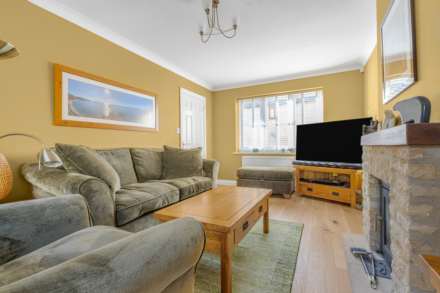 Glovers Close, Chipping Norton, Image 2
