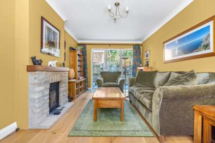 Glovers Close, Chipping Norton, Image 3