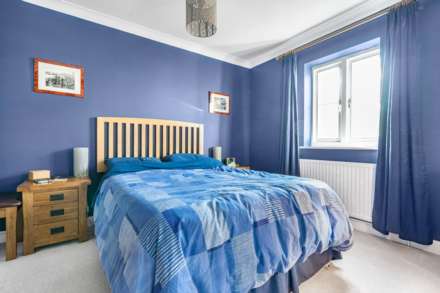 Glovers Close, Chipping Norton, Image 9