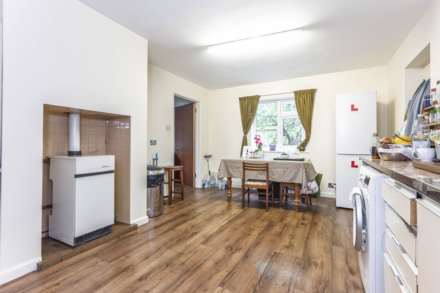 Wards Lane, Finstock, Image 6