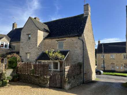 The Square, Churchill, Image 13