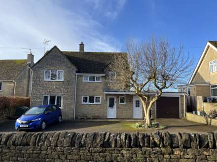 3 Bedroom Detached, Radbone Hill, Over Norton