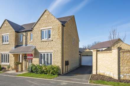 Scarsbrook Crescent, Chipping Norton, Image 1