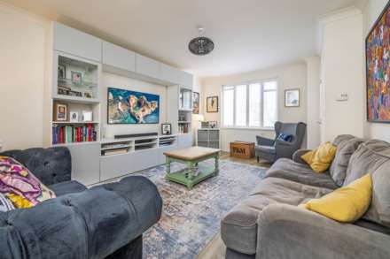 Scarsbrook Crescent, Chipping Norton, Image 2
