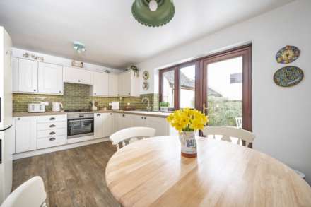 Tanners Court, Charlbury, Image 2
