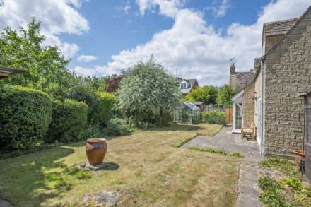 St Leonards Court, Bledington, Image 11
