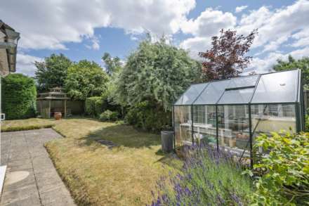 St Leonards Court, Bledington, Image 12
