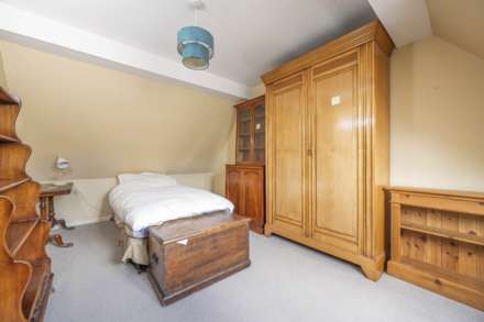 St Leonards Court, Bledington, Image 7