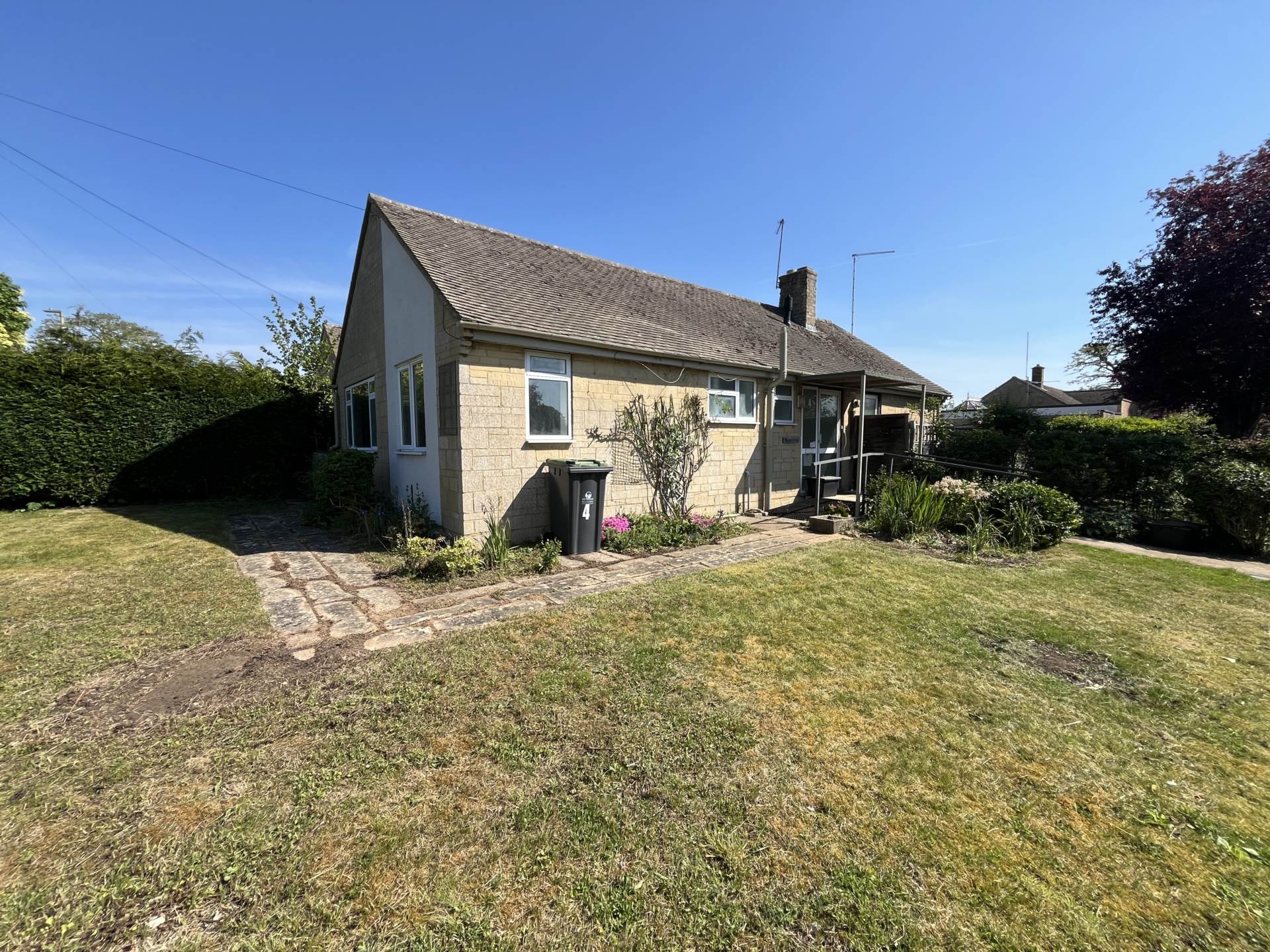 Rectory Crescent, Middle Barton, Image 9
